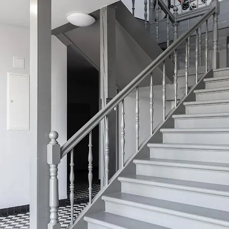 Modern 10 Min From The Apartment *