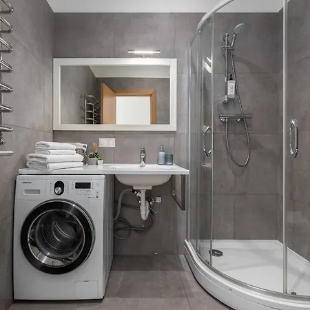Modern 10 Min From The Liepaja