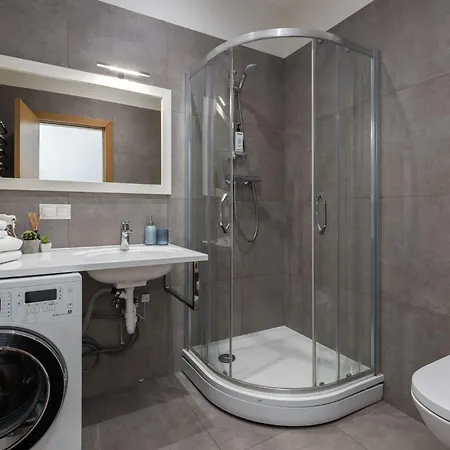 Modern 10 Min From The Liepaja